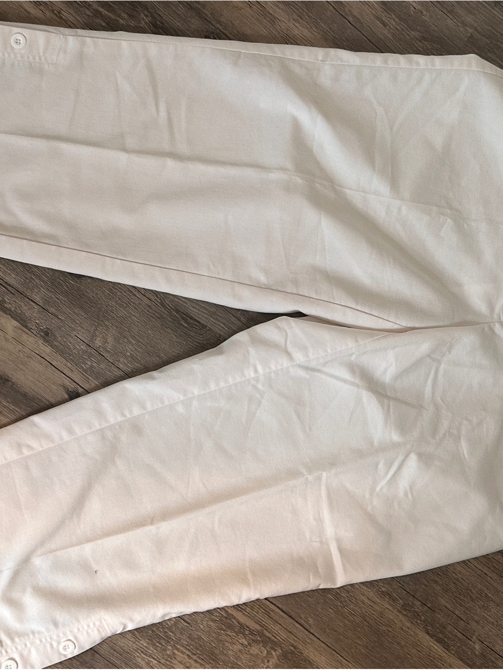 Requirements Women's Capris Cream White capris